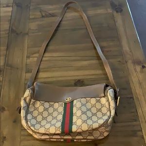Vintage Gucci crossbody bag